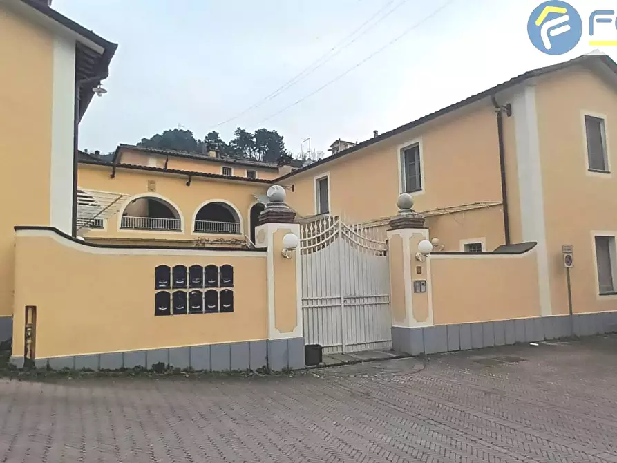 Appartamento in vendita in Via Corniolo a Montignoso