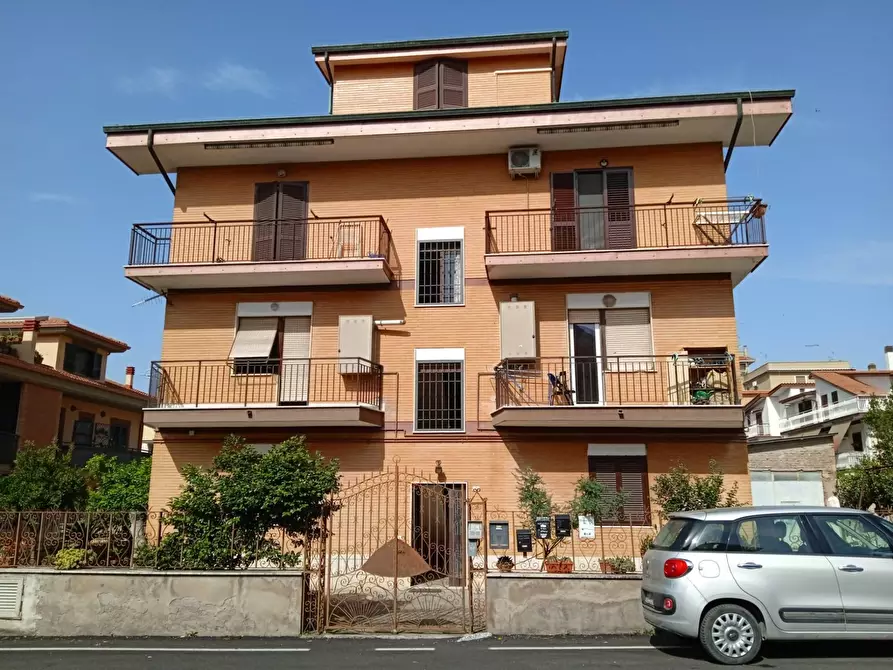Appartamento in vendita in Via Vittorio Alfieri a Guidonia Montecelio