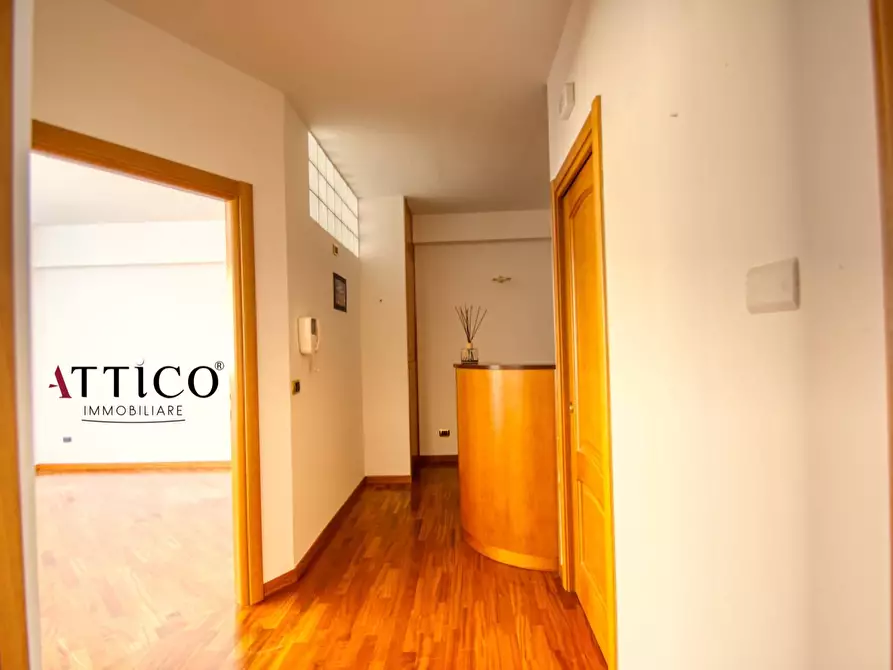 Immagine 5 di Ufficio in vendita  a Avellino