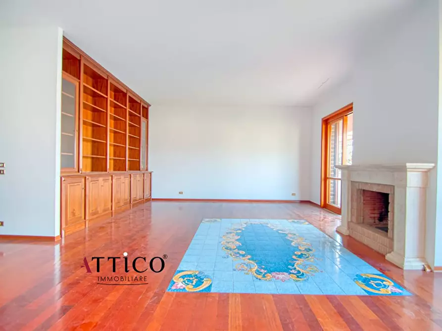 Immagine 2 di Appartamento in vendita  a Avellino