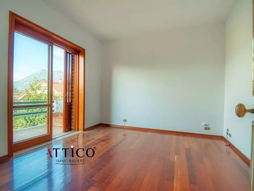 Immagine 8 di Appartamento in vendita  a Avellino