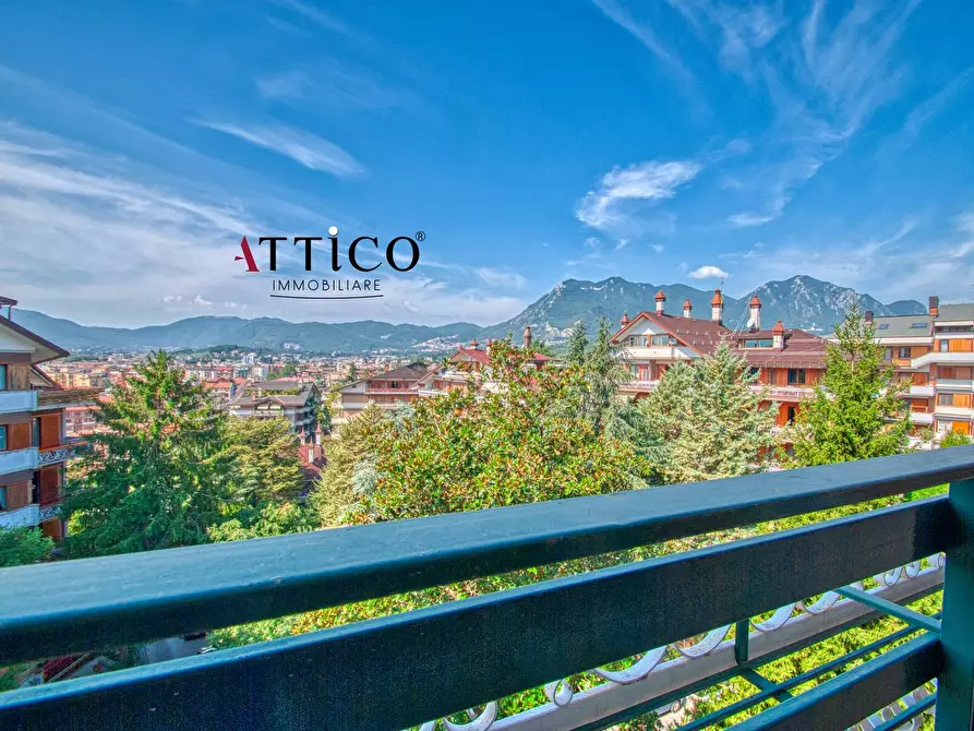 Immagine 15 di Appartamento in vendita  a Avellino