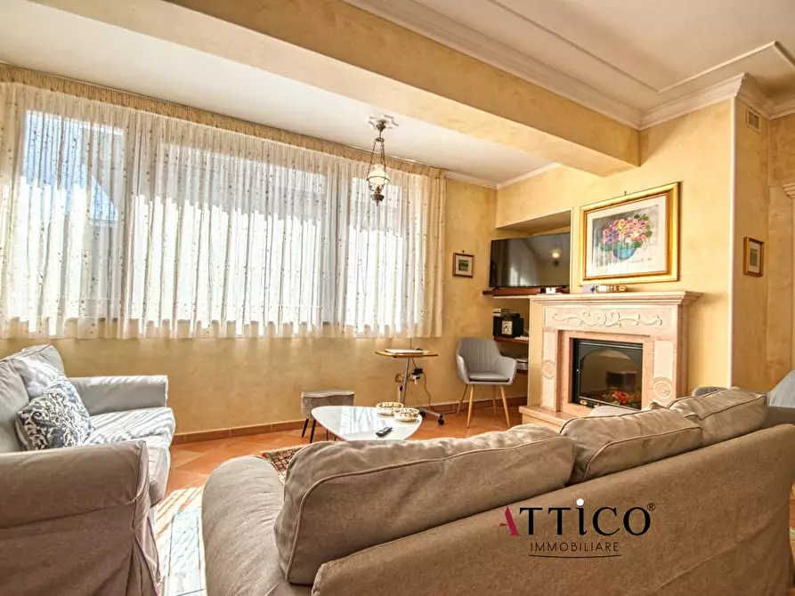 Immagine 5 di Appartamento in vendita  a Avellino