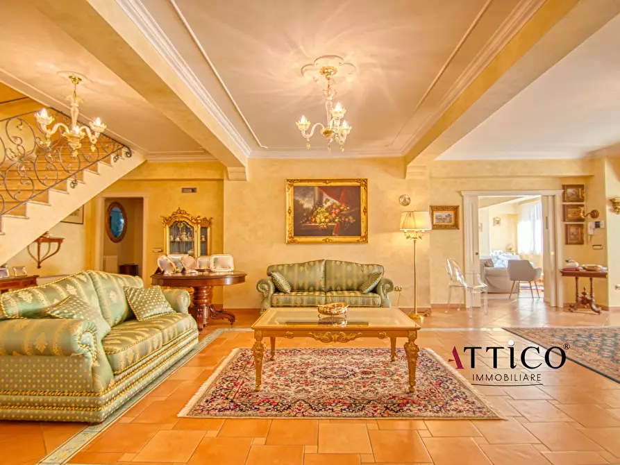 Immagine 8 di Appartamento in vendita  a Avellino