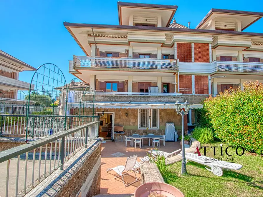 Immagine 10 di Appartamento in vendita  a Avellino