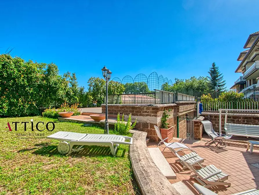 Immagine 12 di Appartamento in vendita  a Avellino