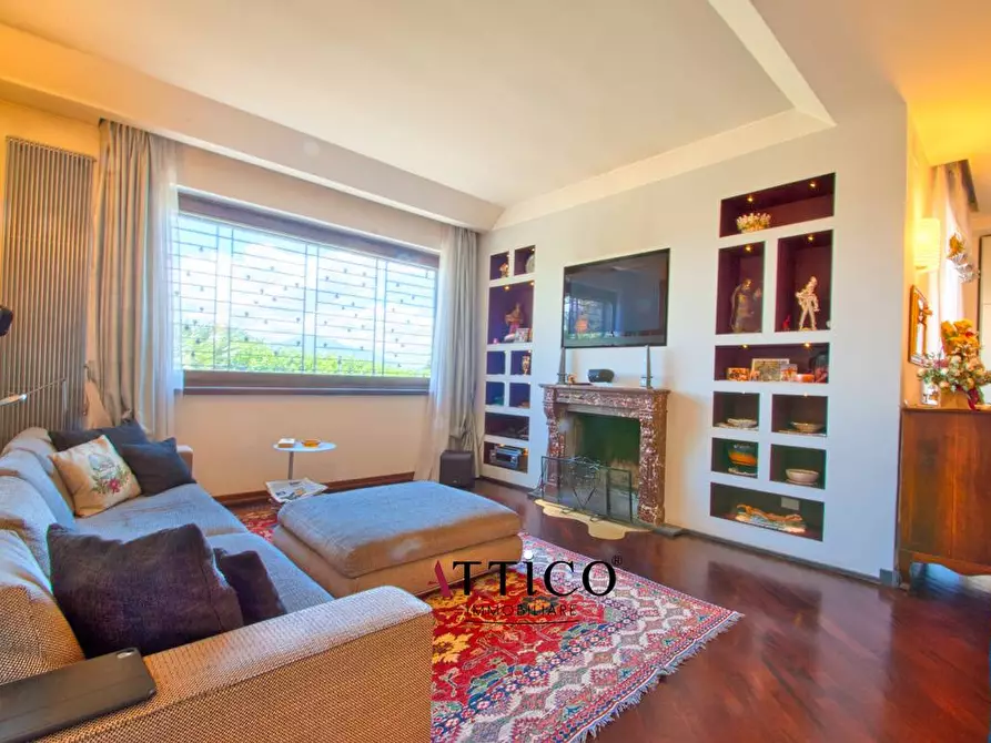 Immagine 6 di Villa in vendita  a Avellino