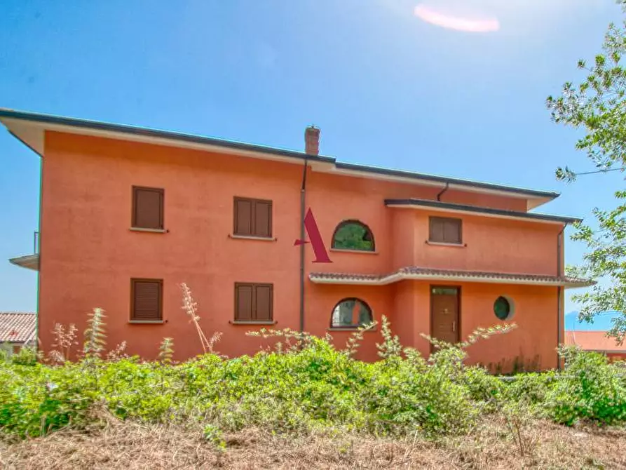 Immagine 1 di Villa in vendita  a Ospedaletto D'alpinolo