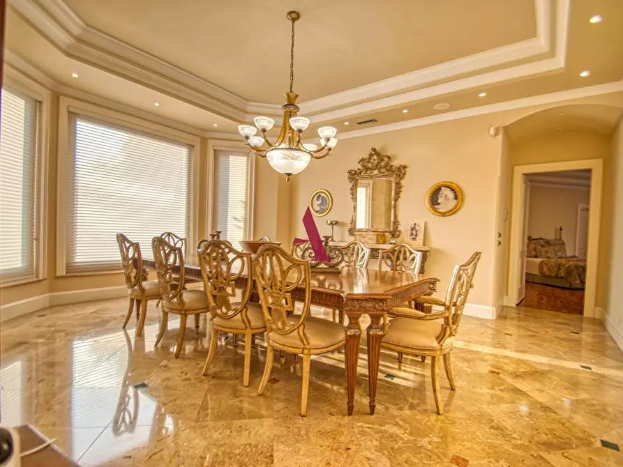 Immagine 14 di Villa in vendita  a Forino