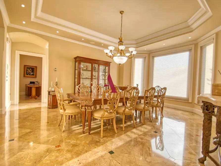 Immagine 15 di Villa in vendita  a Forino