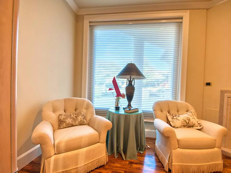 Immagine 18 di Villa in vendita  a Forino