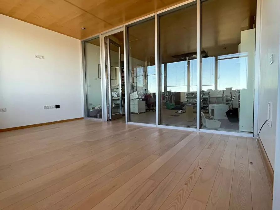 Immagine 12 di Ufficio in vendita  in via XXV Aprile a Ariano Irpino