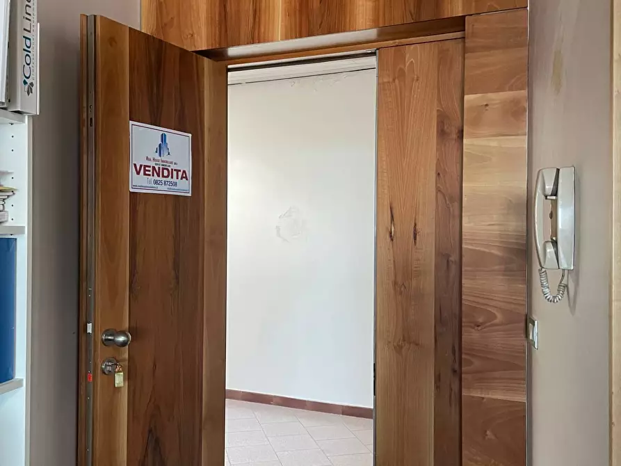 Immagine 8 di Ufficio in vendita  in via XXV Aprile a Ariano Irpino