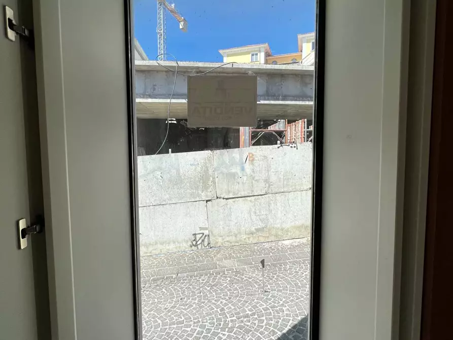 Immagine 9 di Locale commerciale in affitto  in via d'afflitto a Ariano Irpino