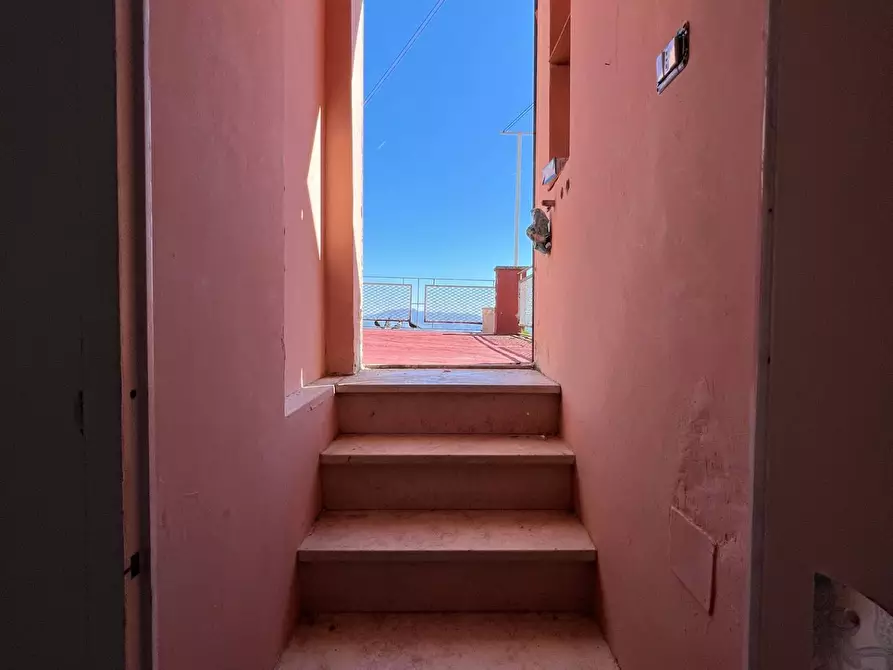 Immagine 12 di Locale commerciale in affitto  in via d'afflitto a Ariano Irpino