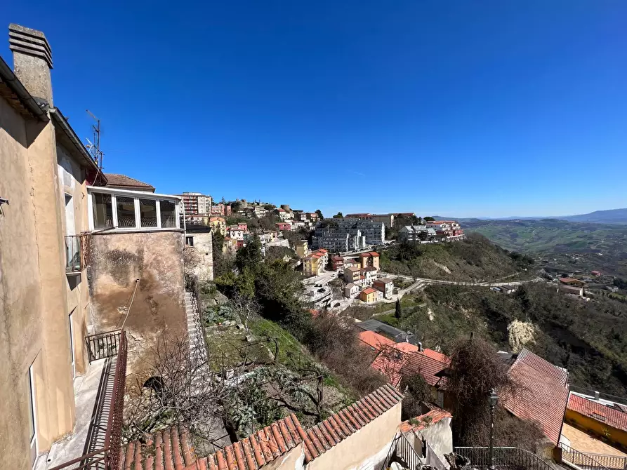 Immagine 15 di Locale commerciale in affitto  in via d'afflitto a Ariano Irpino