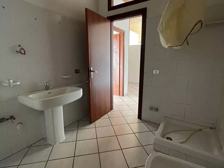 Immagine 9 di Casa indipendente in vendita  in contrada foresta a Ariano Irpino