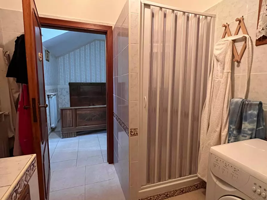 Immagine 17 di Casa indipendente in vendita  in Contrada Grotte del Barone a Montecalvo Irpino