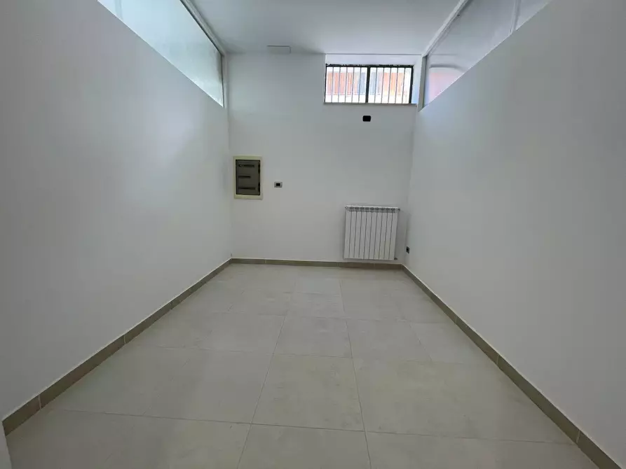 Immagine 10 di Locale commerciale in affitto  in ARIANO IRPINO a Ariano Irpino