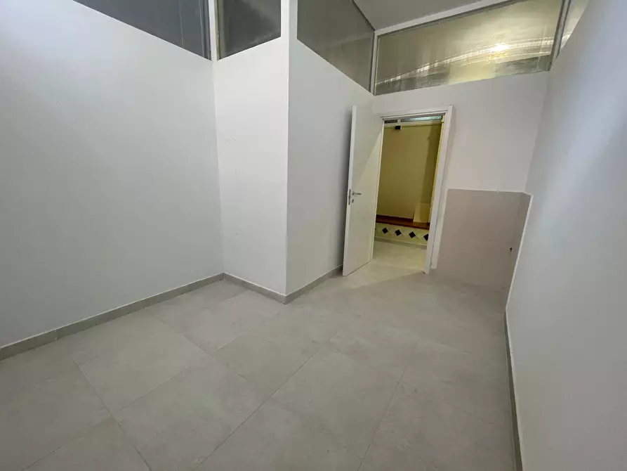 Immagine 11 di Locale commerciale in affitto  in ARIANO IRPINO a Ariano Irpino