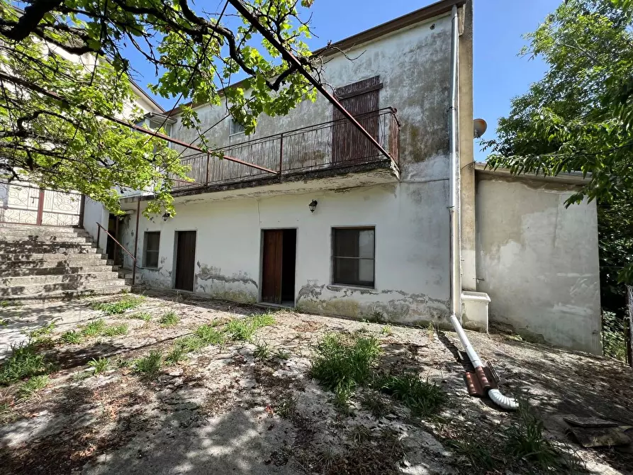Immagine 1 di Casa semindipendente in vendita  in via Molini a Trevico