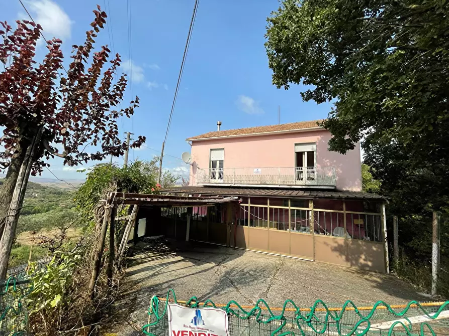 Immagine 1 di Casa indipendente in vendita  in contrada tranzano a Ariano Irpino