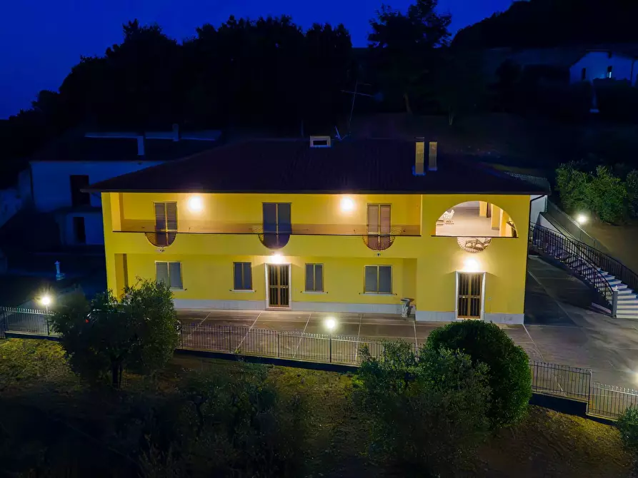 Immagine 28 di Casa bifamiliare in vendita  in contrada bosco a Ariano Irpino