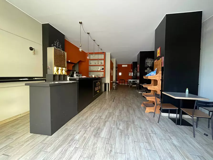 Immagine 4 di Locale commerciale in affitto  in via Tigli a Ariano Irpino