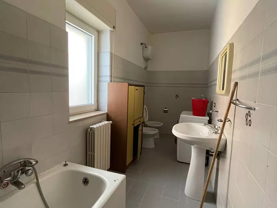 Immagine 13 di Appartamento in vendita  in via purcaro a Ariano Irpino