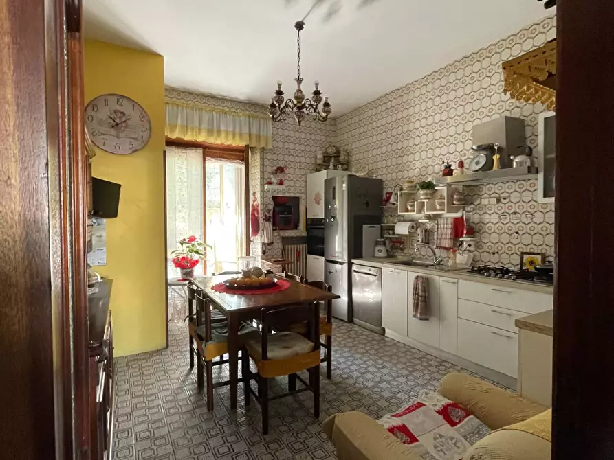 Immagine 10 di Appartamento in vendita  in via giacomo matteotti a Ariano Irpino