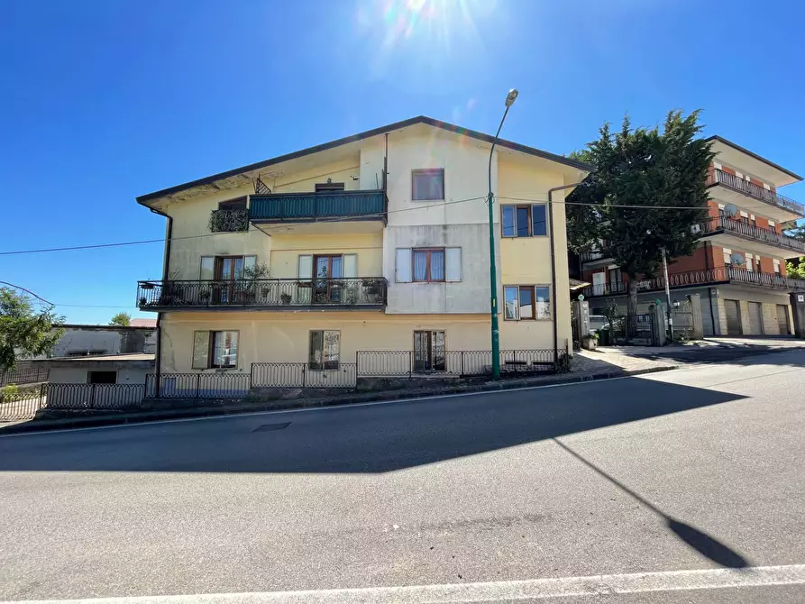 Immagine 1 di Appartamento in vendita  in via giacomo matteotti a Ariano Irpino