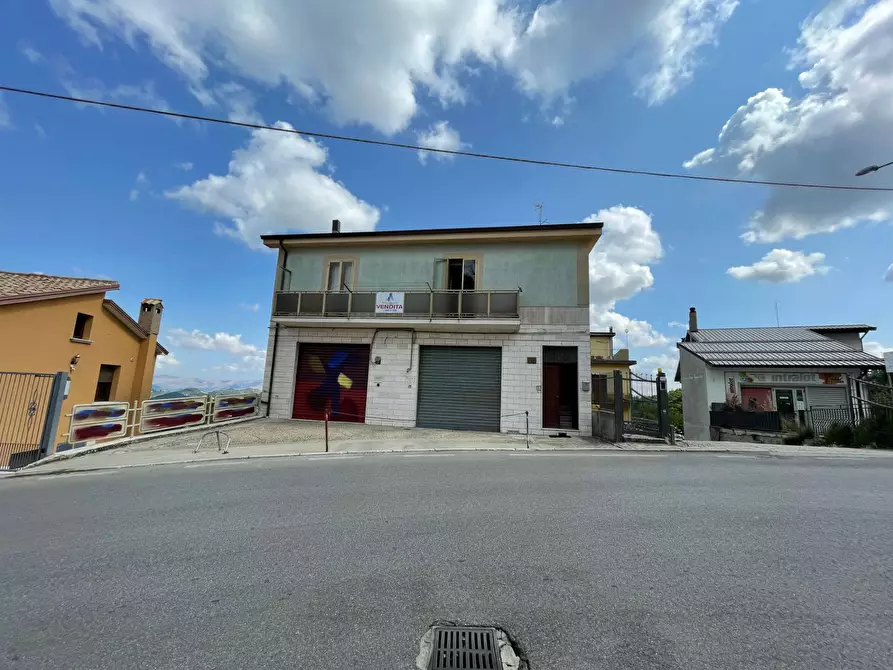 Immagine 1 di Appartamento in vendita  in via san leonardo a Ariano Irpino