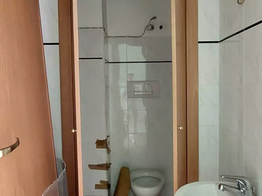 Immagine 6 di Locale commerciale in vendita  in via umberto I a Ariano Irpino