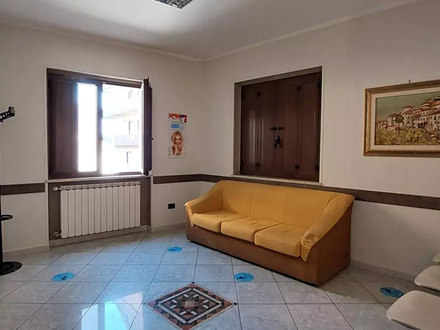 Immagine 5 di Appartamento in vendita  in via pietro paolo parzanese a Ariano Irpino