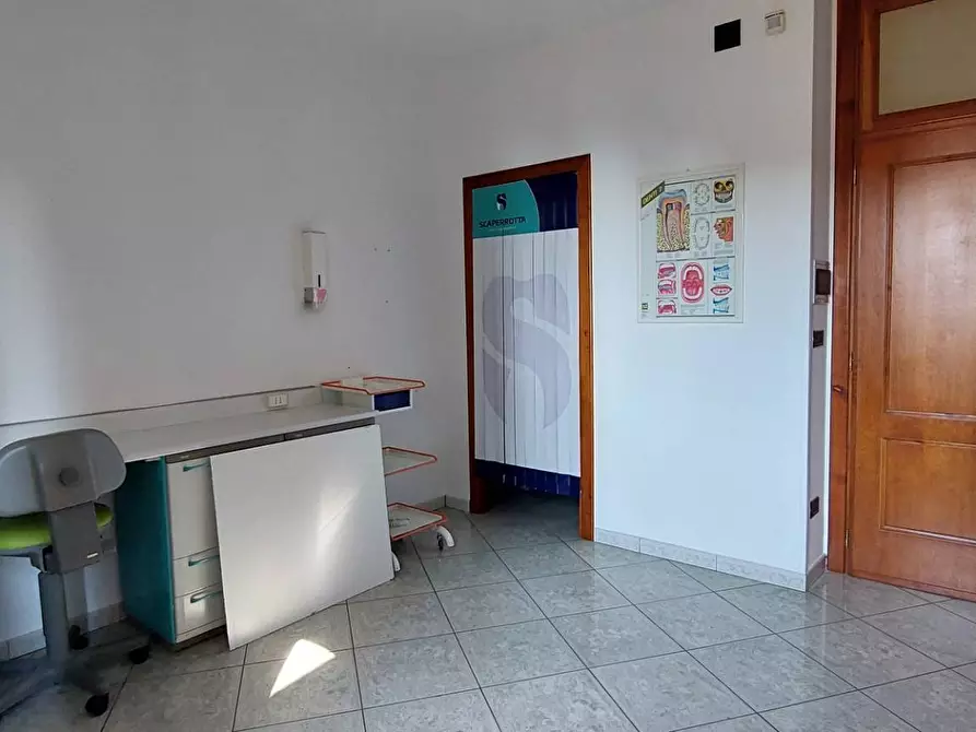 Immagine 21 di Appartamento in vendita  in via pietro paolo parzanese a Ariano Irpino