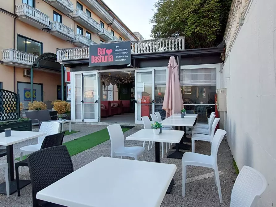 Immagine 3 di Bar / Ristorante in vendita  in contrada serra a Ariano Irpino