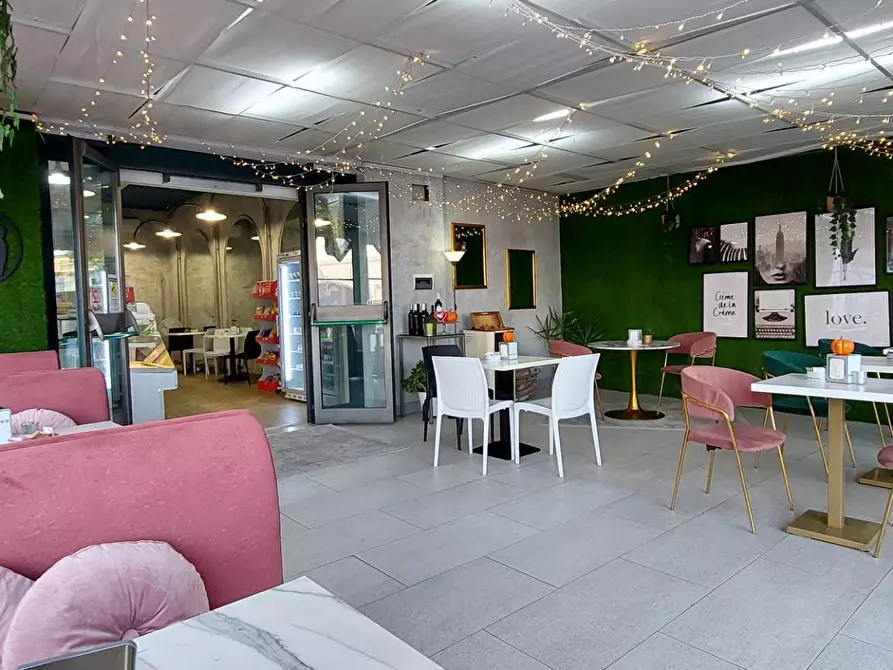 Immagine 5 di Bar / Ristorante in vendita  in contrada serra a Ariano Irpino