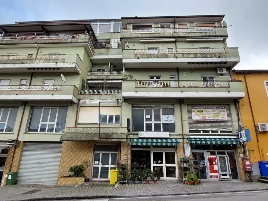 Immagine 1 di Locale commerciale in vendita  in via sant'antonio a Ariano Irpino