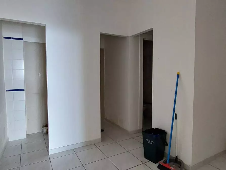 Immagine 5 di Locale commerciale in affitto  in via xxv aprile a Ariano Irpino