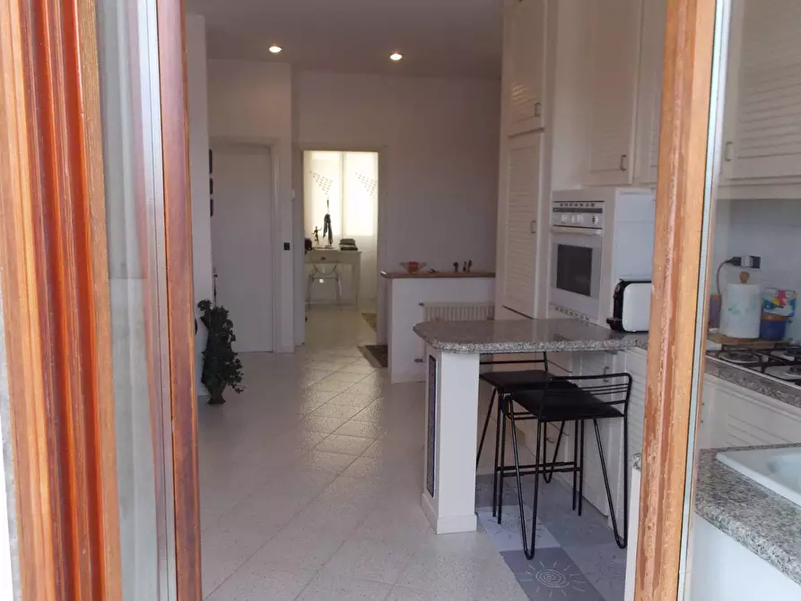 Immagine 12 di Appartamento in vendita  a San Benedetto Del Tronto