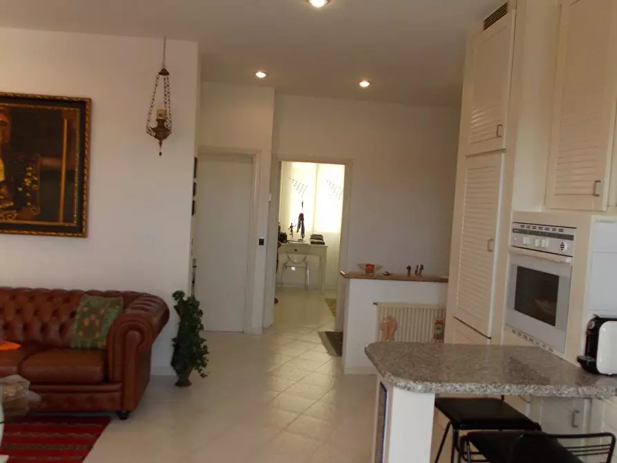 Immagine 13 di Appartamento in vendita  a San Benedetto Del Tronto