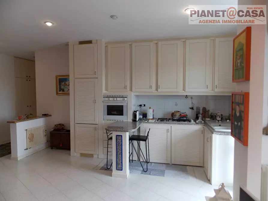 Immagine 9 di Appartamento in vendita  a San Benedetto Del Tronto