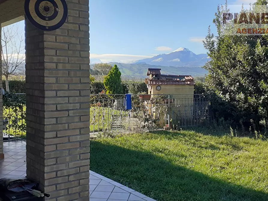 Immagine 5 di Casa indipendente in vendita  in Via San Silvestro a Castorano