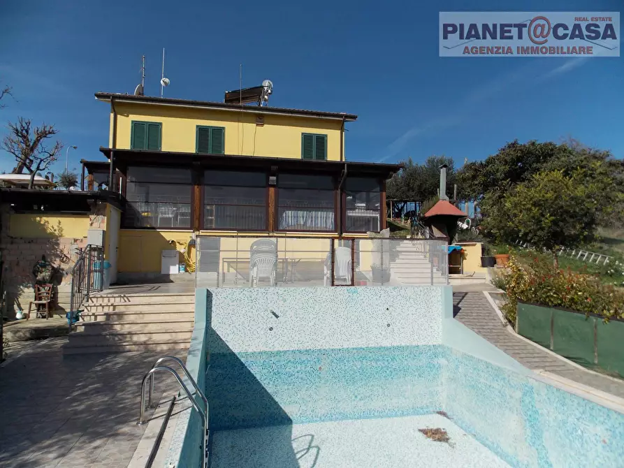 Immagine 3 di Rustico / casale in vendita  in Contrada Sant'Egidio a Monsampolo Del Tronto