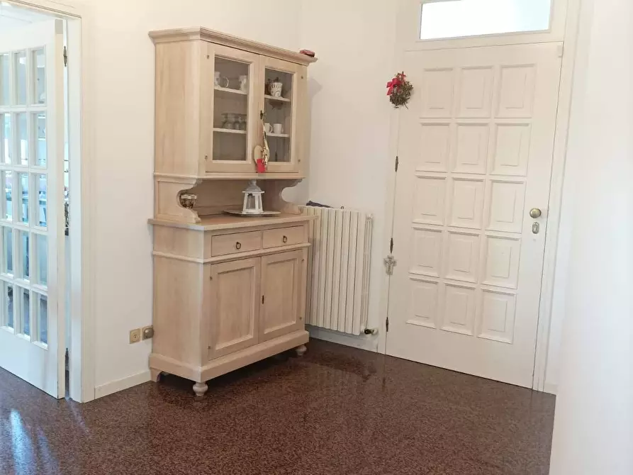 Immagine 4 di Appartamento in vendita  in Via Francesco Orazi a Castorano