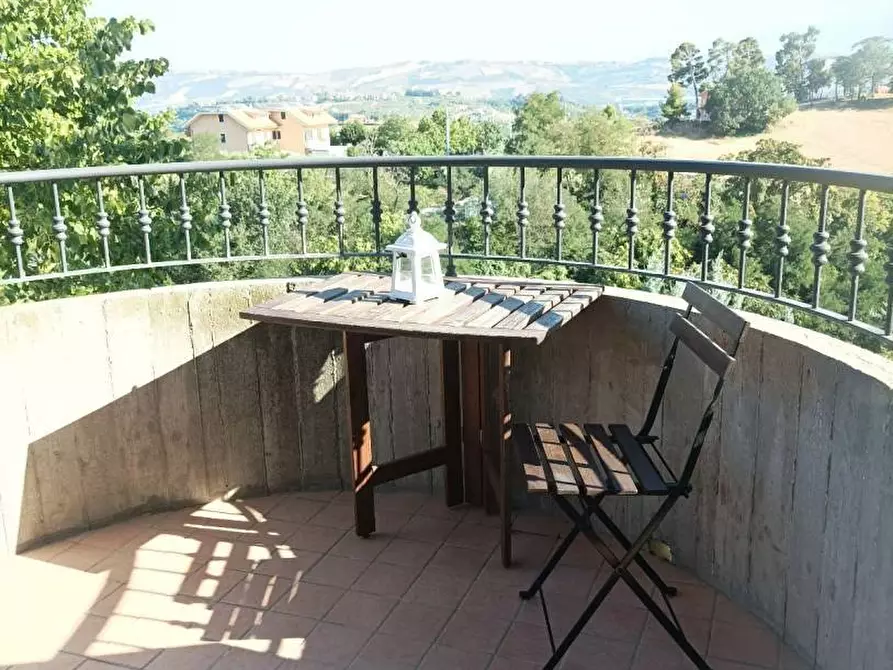 Immagine 1 di Appartamento in vendita  in Via Francesco Orazi a Castorano