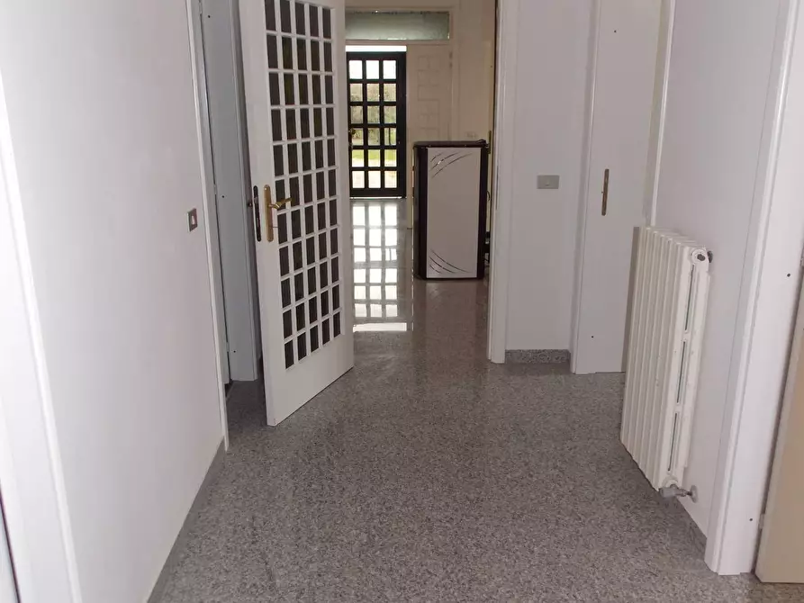 Immagine 8 di Casa indipendente in vendita  in Via Salvatore a Torre a Sant'omero