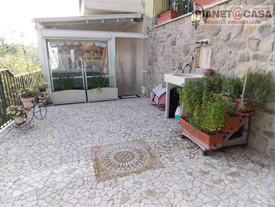 Immagine 18 di Appartamento in vendita  in San S. Silvestro a Castorano