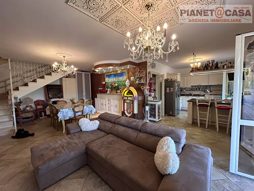 Immagine 6 di Appartamento in vendita  in San S. Silvestro a Castorano