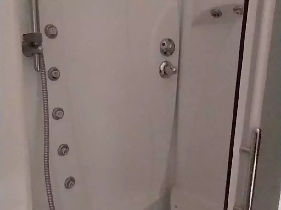 Immagine 28 di Appartamento in vendita  in Via Alessandro Tassoni a Grottammare